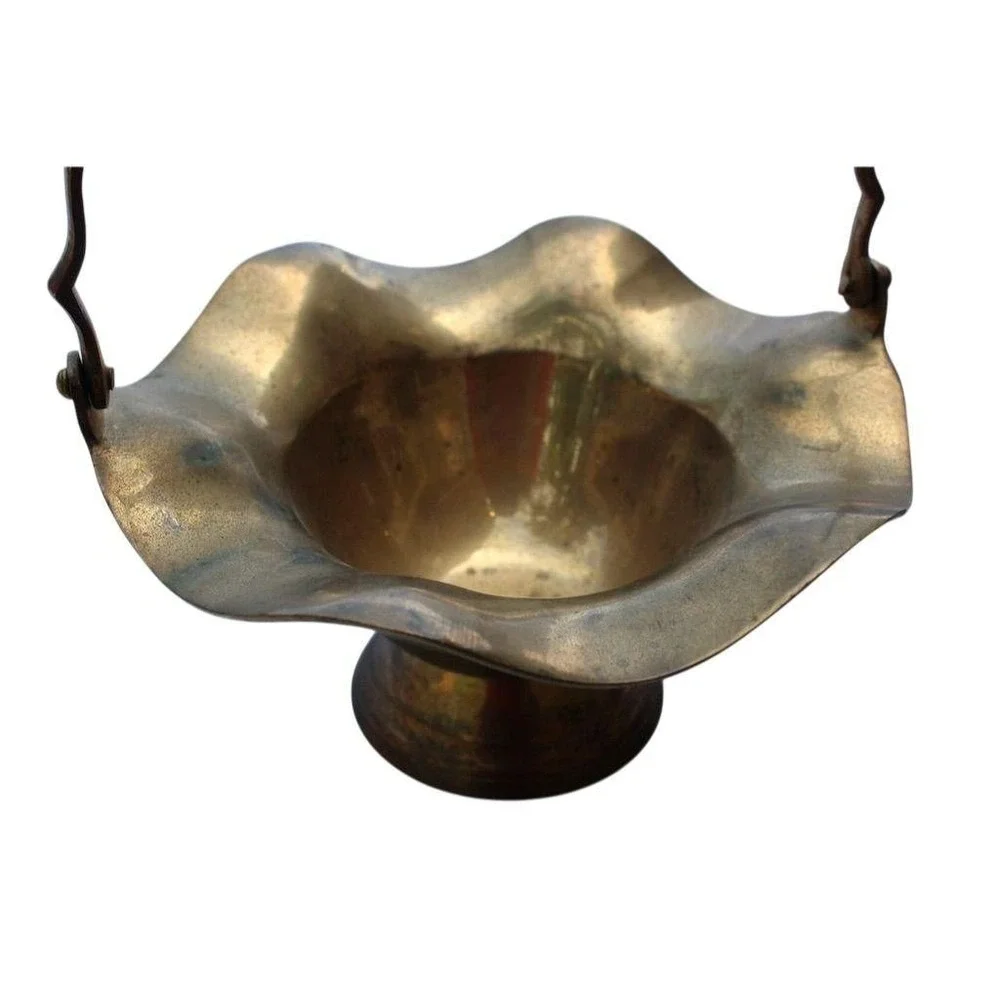 Vintage Brass Basket‎ with Scallop Edge and Moveable Handle